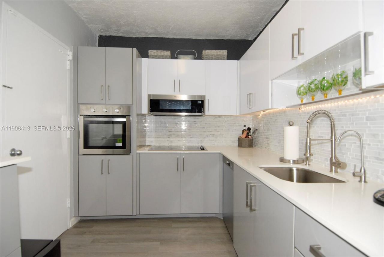 4250 Galt Ocean Dr, Unit 2J, Fort Lauderdale, FL 33308 Photo