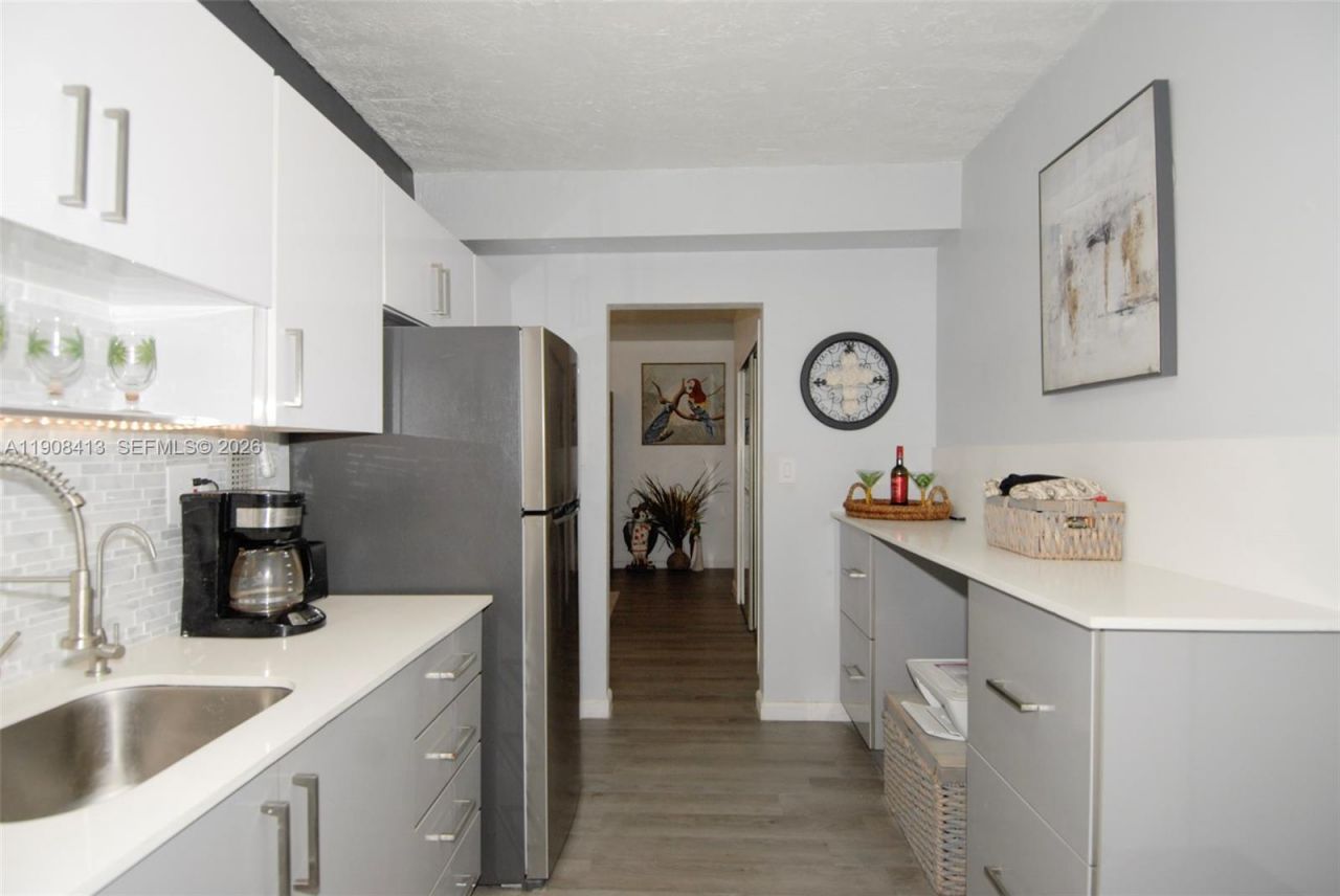 4250 Galt Ocean Dr, Unit 2J, Fort Lauderdale, FL 33308 Photo