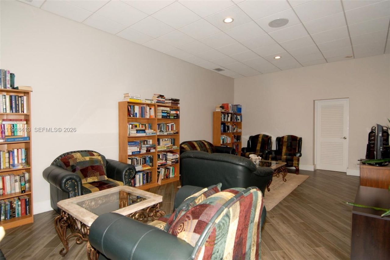 4250 Galt Ocean Dr, Unit 2J, Fort Lauderdale, FL 33308 Photo