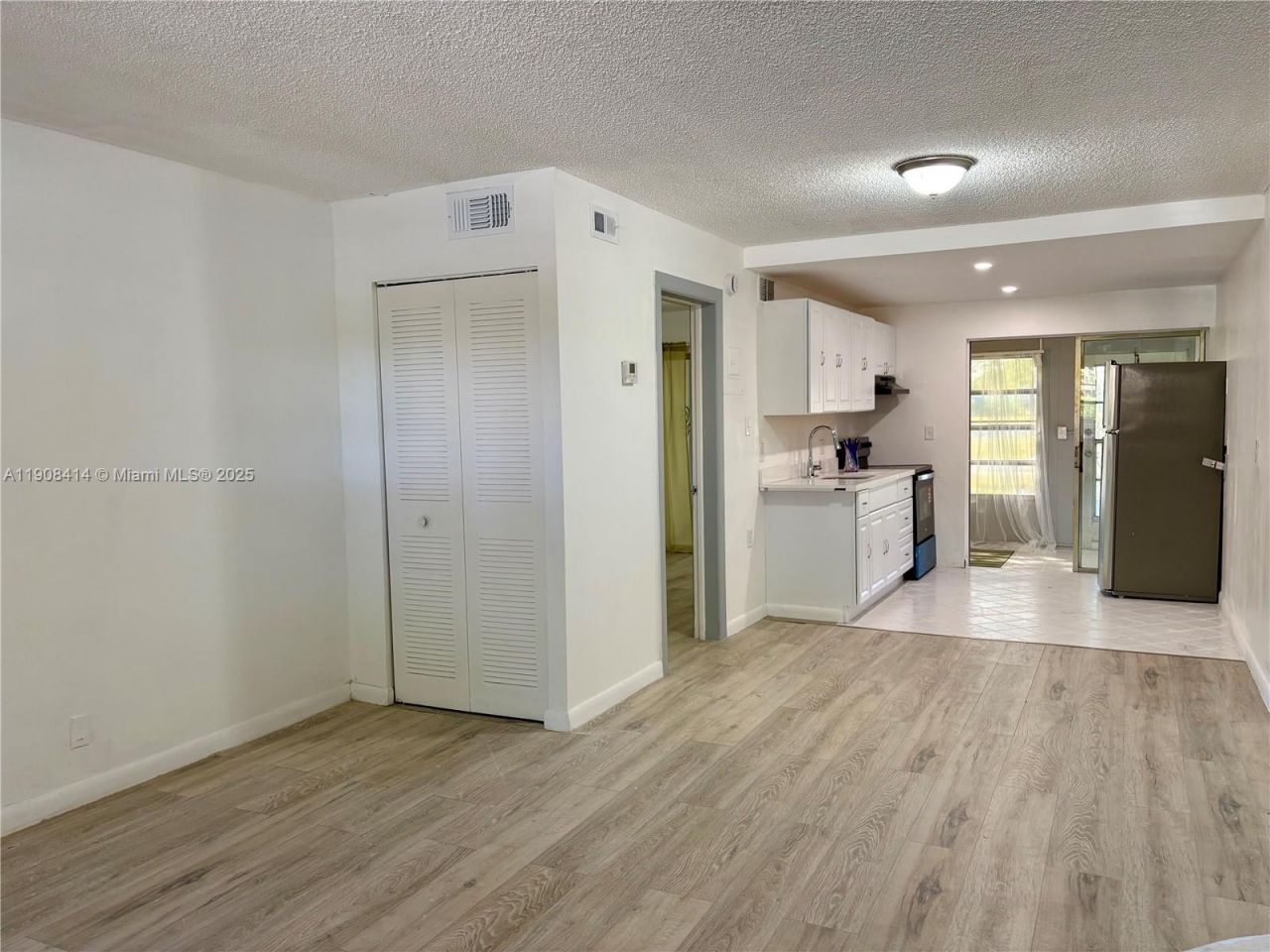 7310 NW 1st St, Unit 105, Margate, FL 33063 Photo