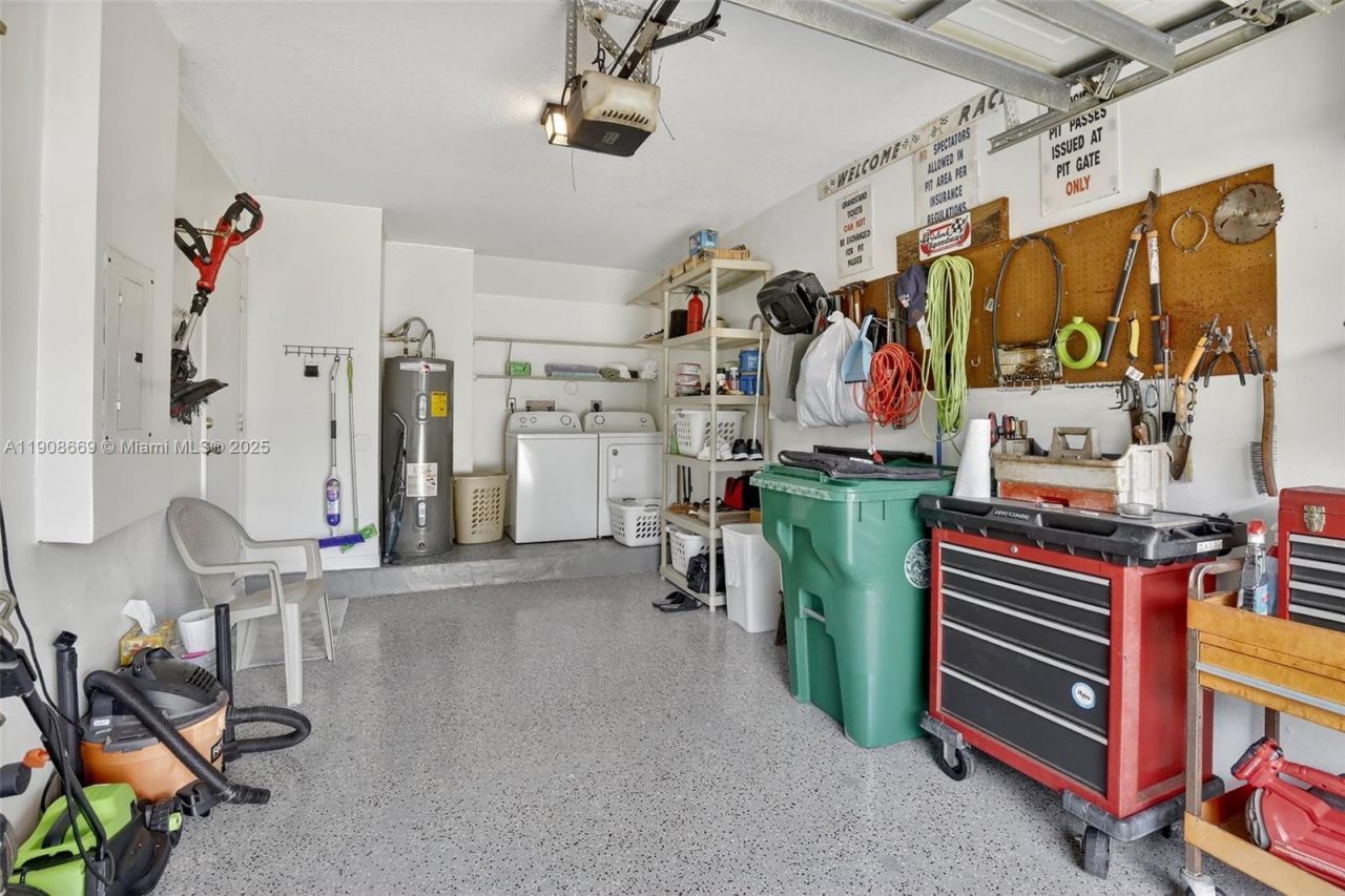 1413 SW 109th Way, Davie, FL 33324 Photo