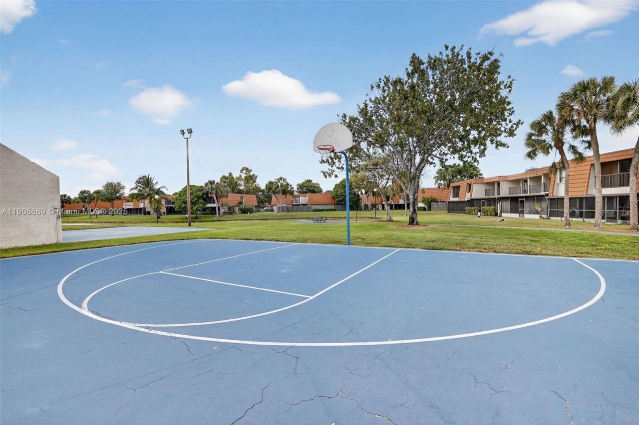 1413 SW 109th Way, Davie, FL 33324 Photo