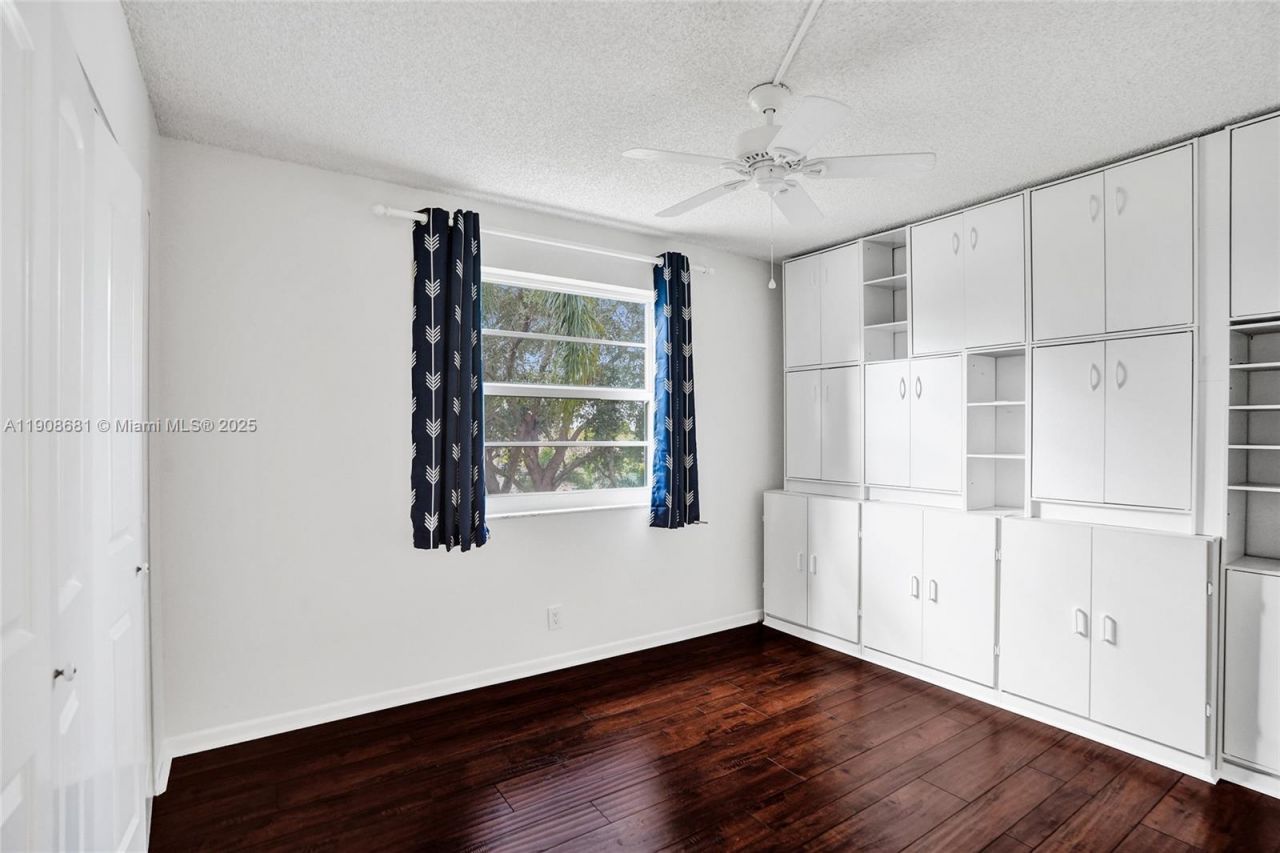 2220 N Cypress Bend Dr, Unit 310, Pompano Beach, FL 33069 Photo