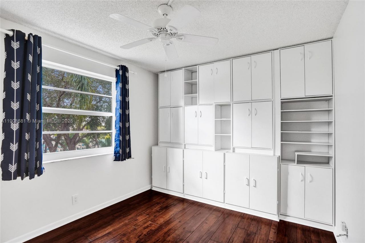 2220 N Cypress Bend Dr, Unit 310, Pompano Beach, FL 33069 Photo