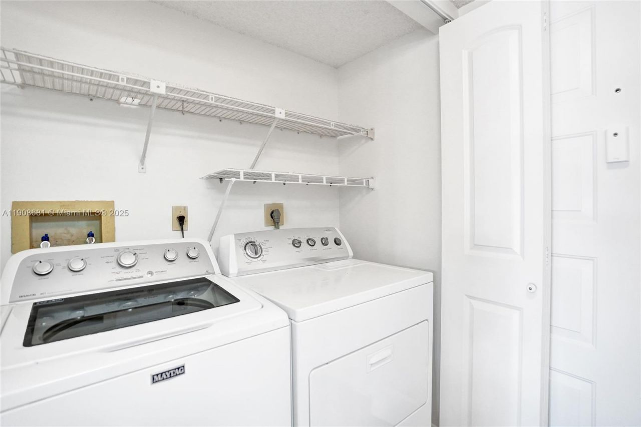 2220 N Cypress Bend Dr, Unit 310, Pompano Beach, FL 33069 Photo