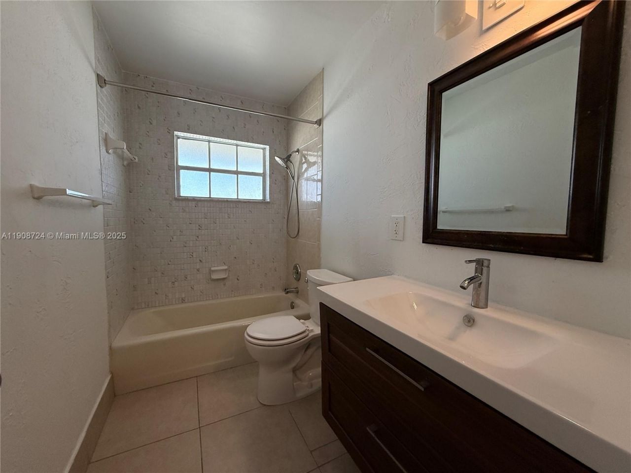 8900 W Sample Road, Unit 204, Coral Springs, FL 33065 Photo