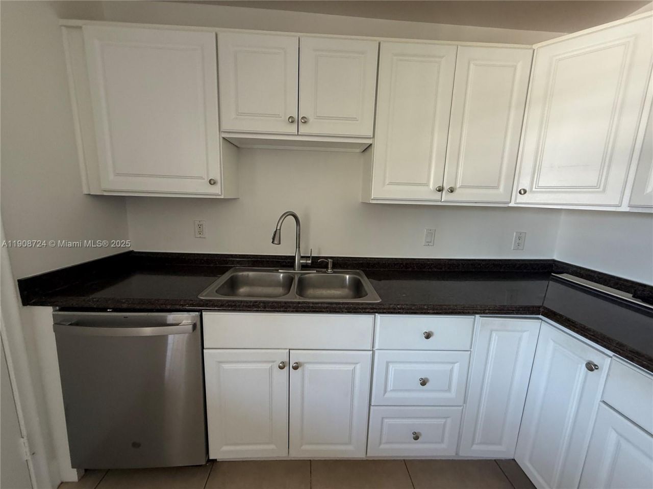 8900 W Sample Road, Unit 204, Coral Springs, FL 33065 Photo