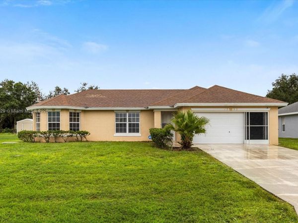 1392 SW Sudder Ave, Port St. Lucie, FL 34953