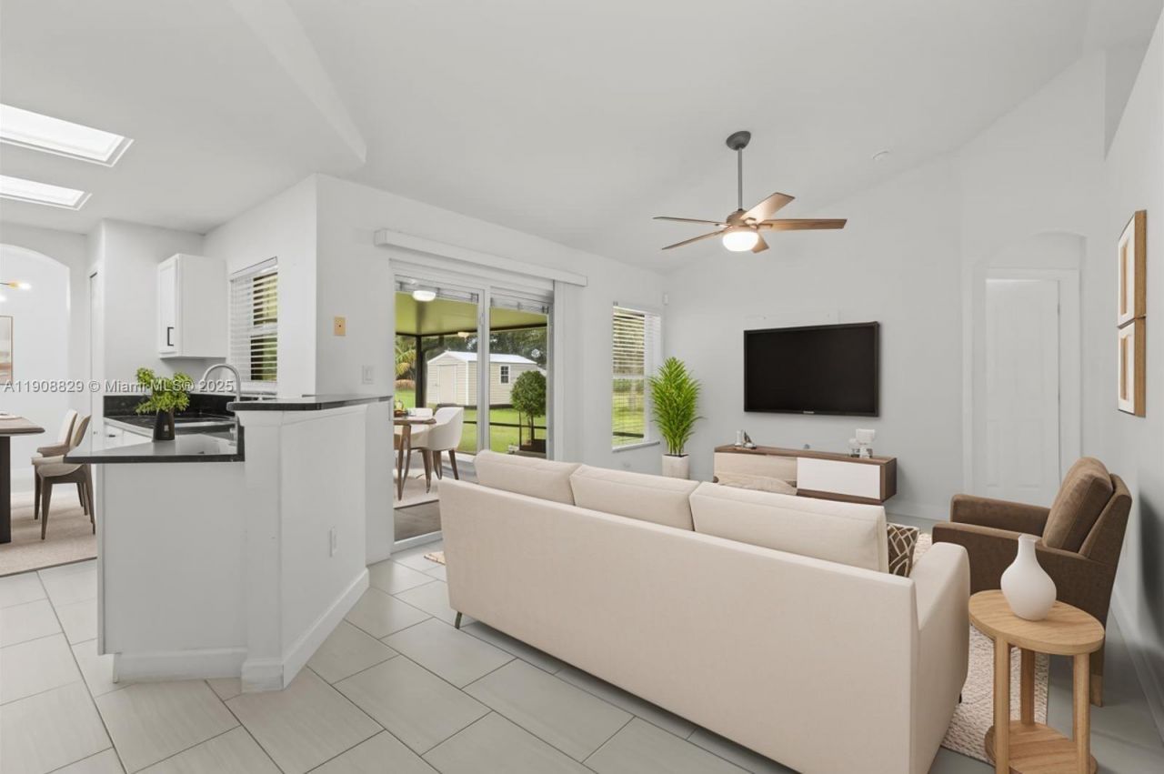 1392 SW Sudder Ave, Port Saint Lucie, FL 34953 Photo