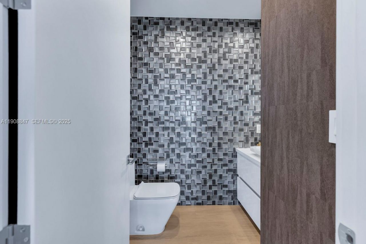 1180 N Federal Hwy, Unit 1602, Fort Lauderdale, FL 33304 Photo