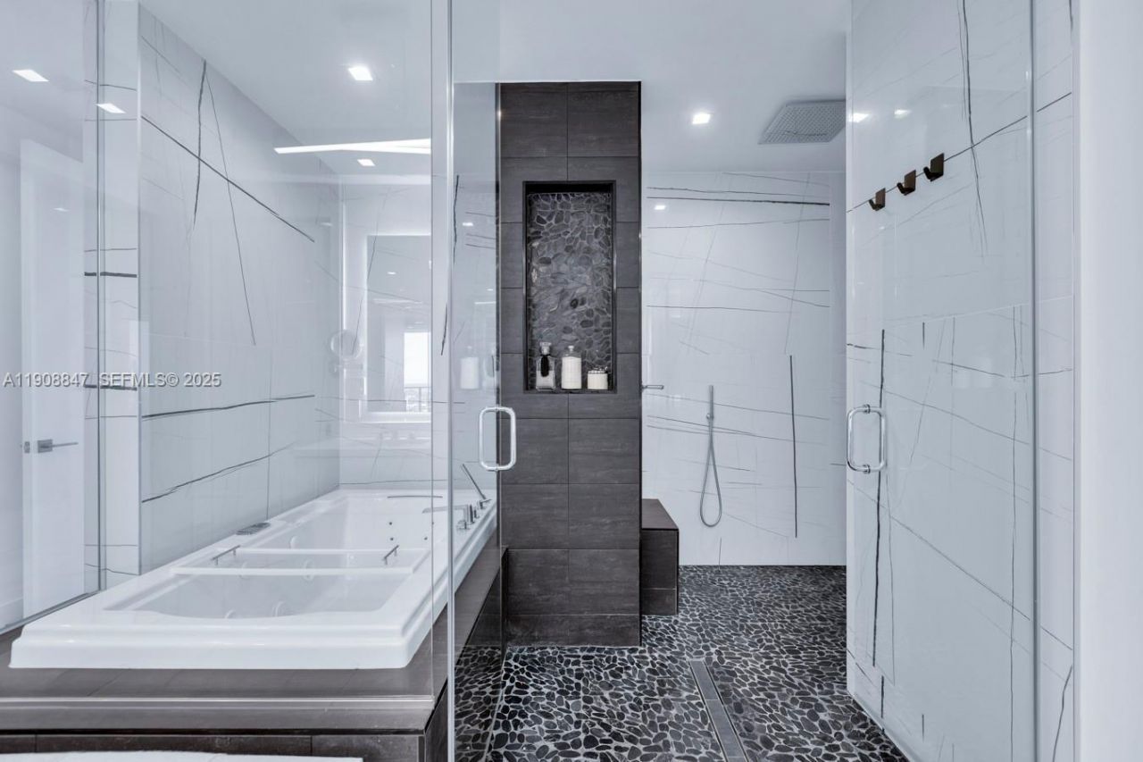 1180 N Federal Hwy, Unit 1602, Fort Lauderdale, FL 33304 Photo