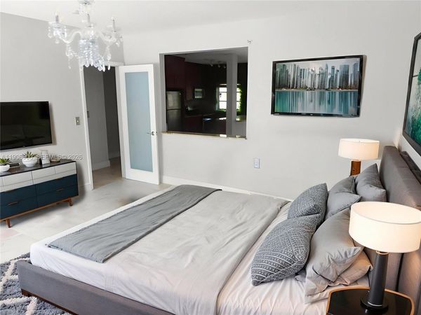 101 Collins Ave, Unit 2, Miami Beach, FL 33139