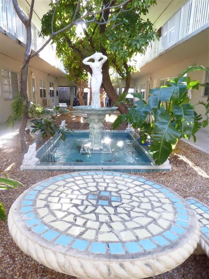 101 Collins Ave, Unit 2, Miami Beach, FL 33139 Photo