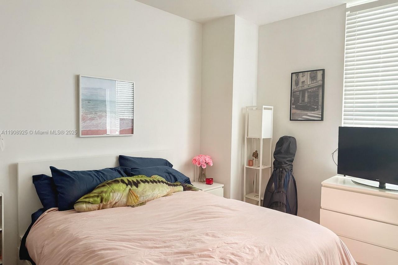 511 SE 5th Ave, Unit 1408, Fort Lauderdale, FL 33301 Photo