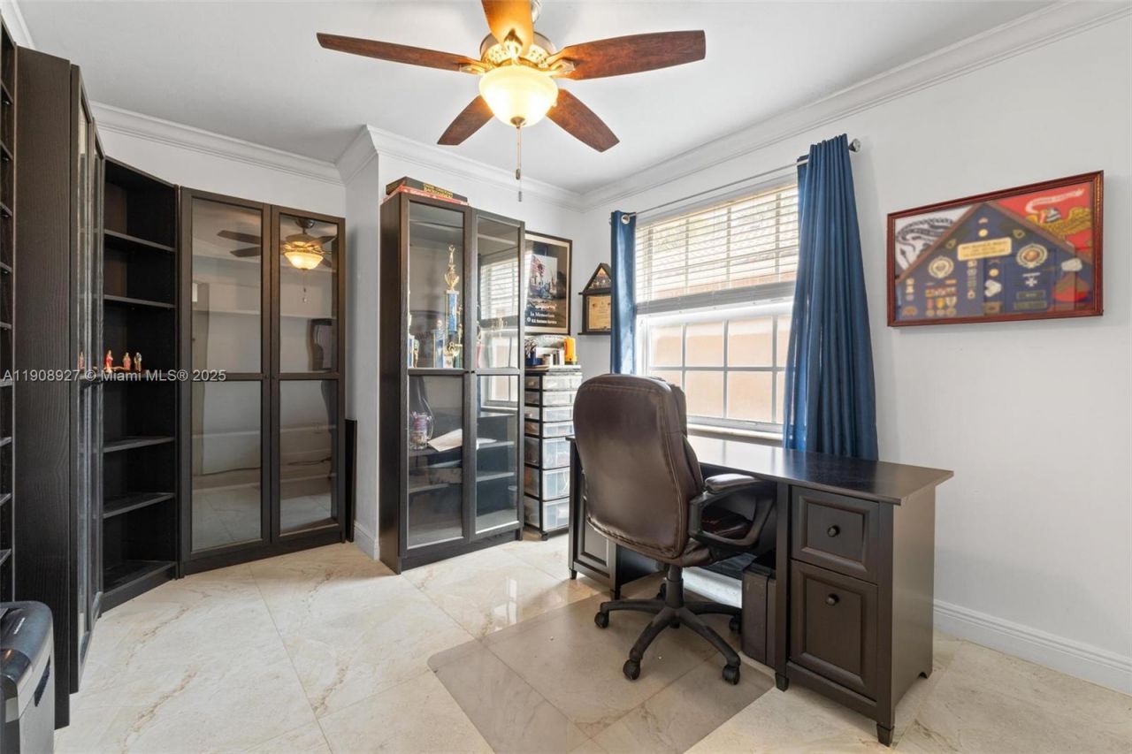 15624 NW 12th Rd, Pembroke Pines, FL 33028 Photo