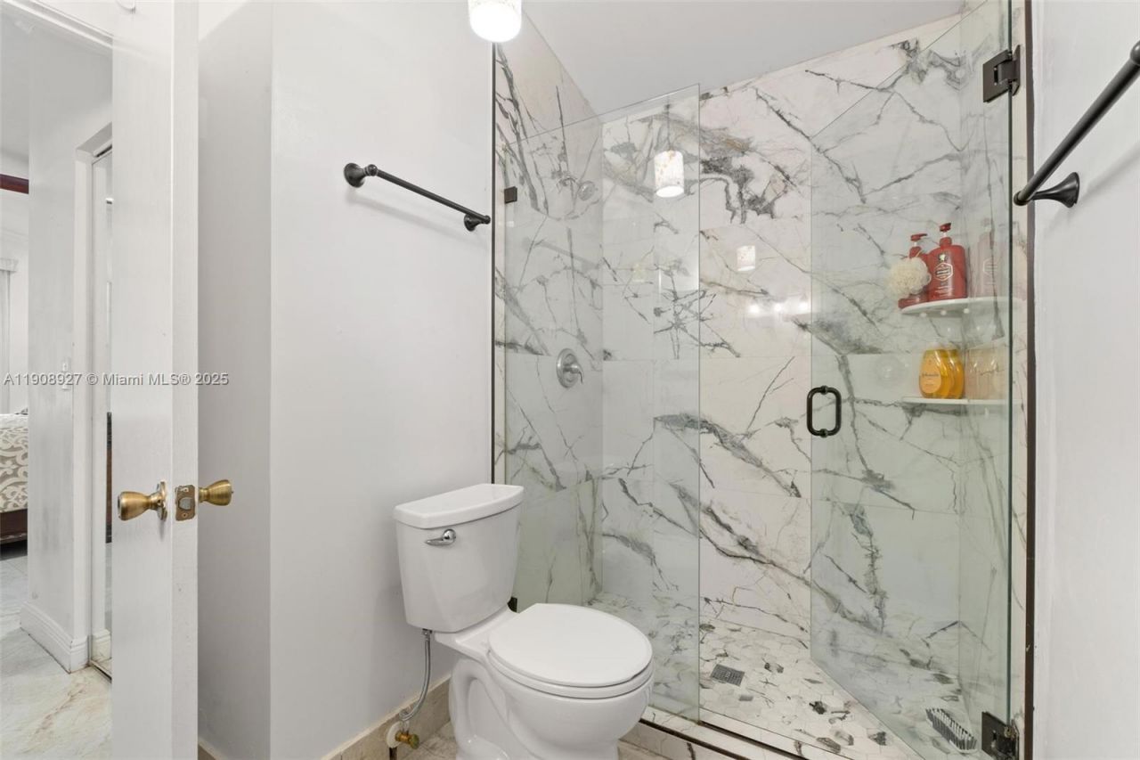 15624 NW 12th Rd, Pembroke Pines, FL 33028 Photo