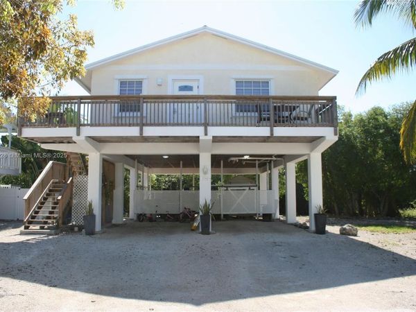 150 Peace Ave, Key Largo, FL 33037