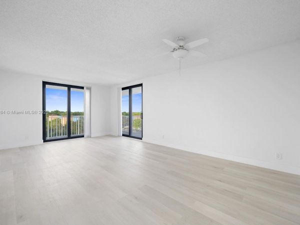 Unit 515, Hollywood, FL 33021
