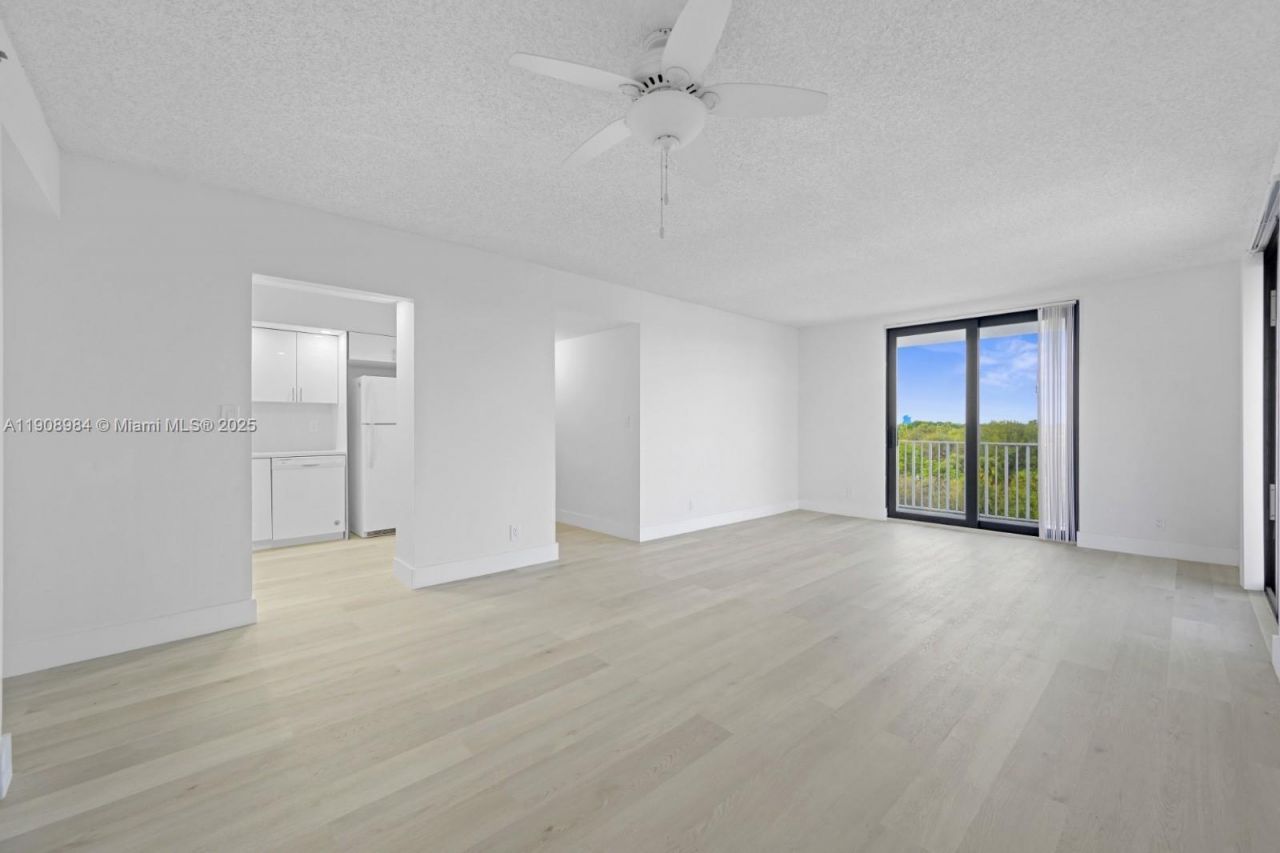 Please Call For Address, Unit 515, Hollywood, FL 33021 Photo