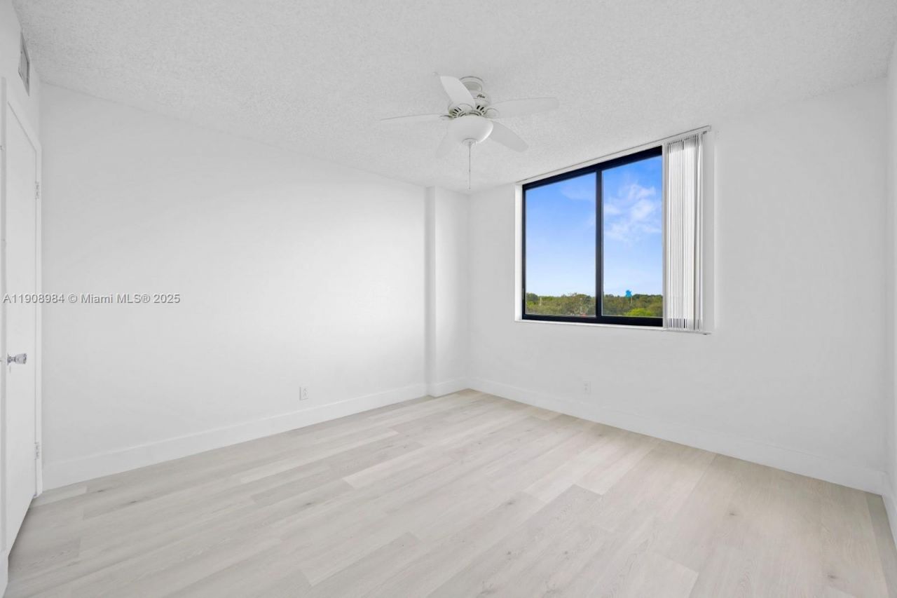 Please Call For Address, Unit 515, Hollywood, FL 33021 Photo