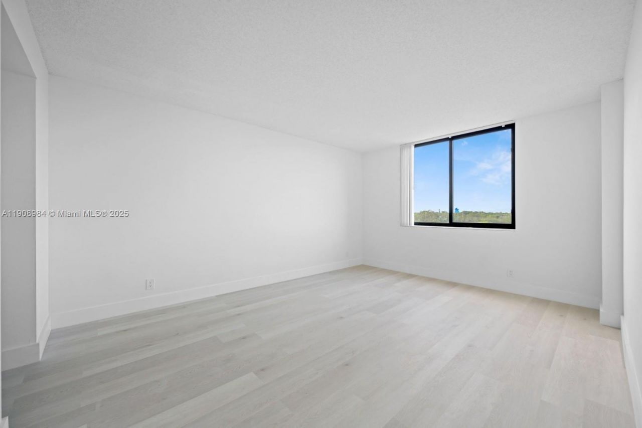 Please Call For Address, Unit 515, Hollywood, FL 33021 Photo