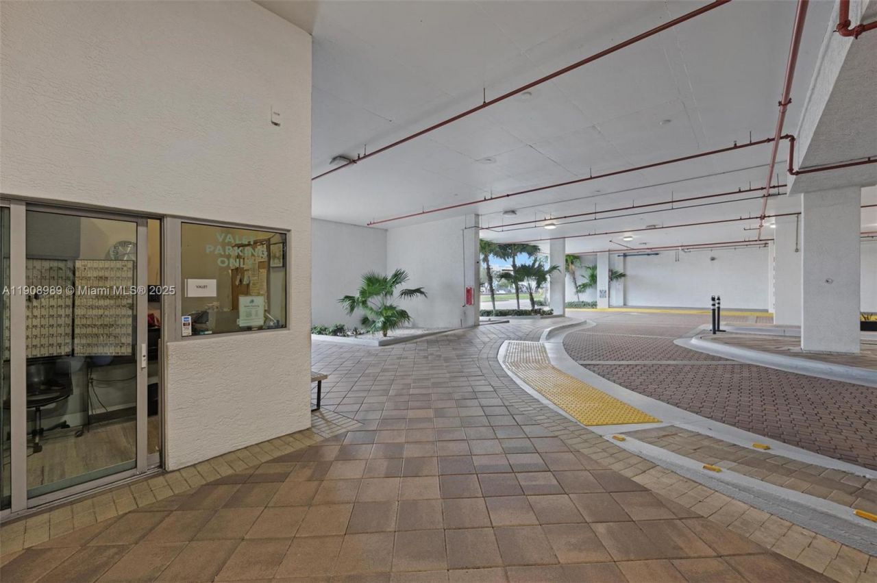 140 S Dixie Hwy, Unit 533, Hollywood, FL 33020 Photo