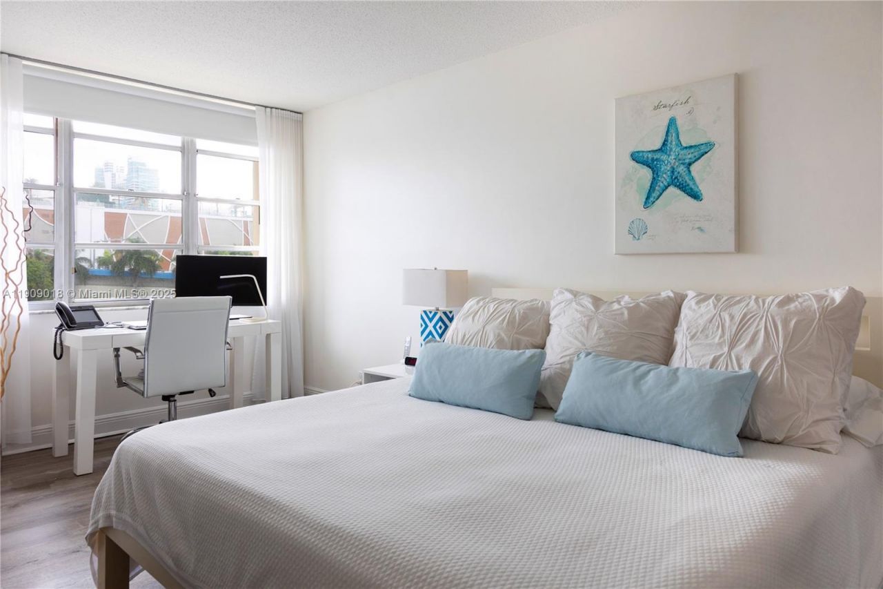 1817 S Ocean Dr, Unit 320, Hallandale Beach, FL 33009 Photo