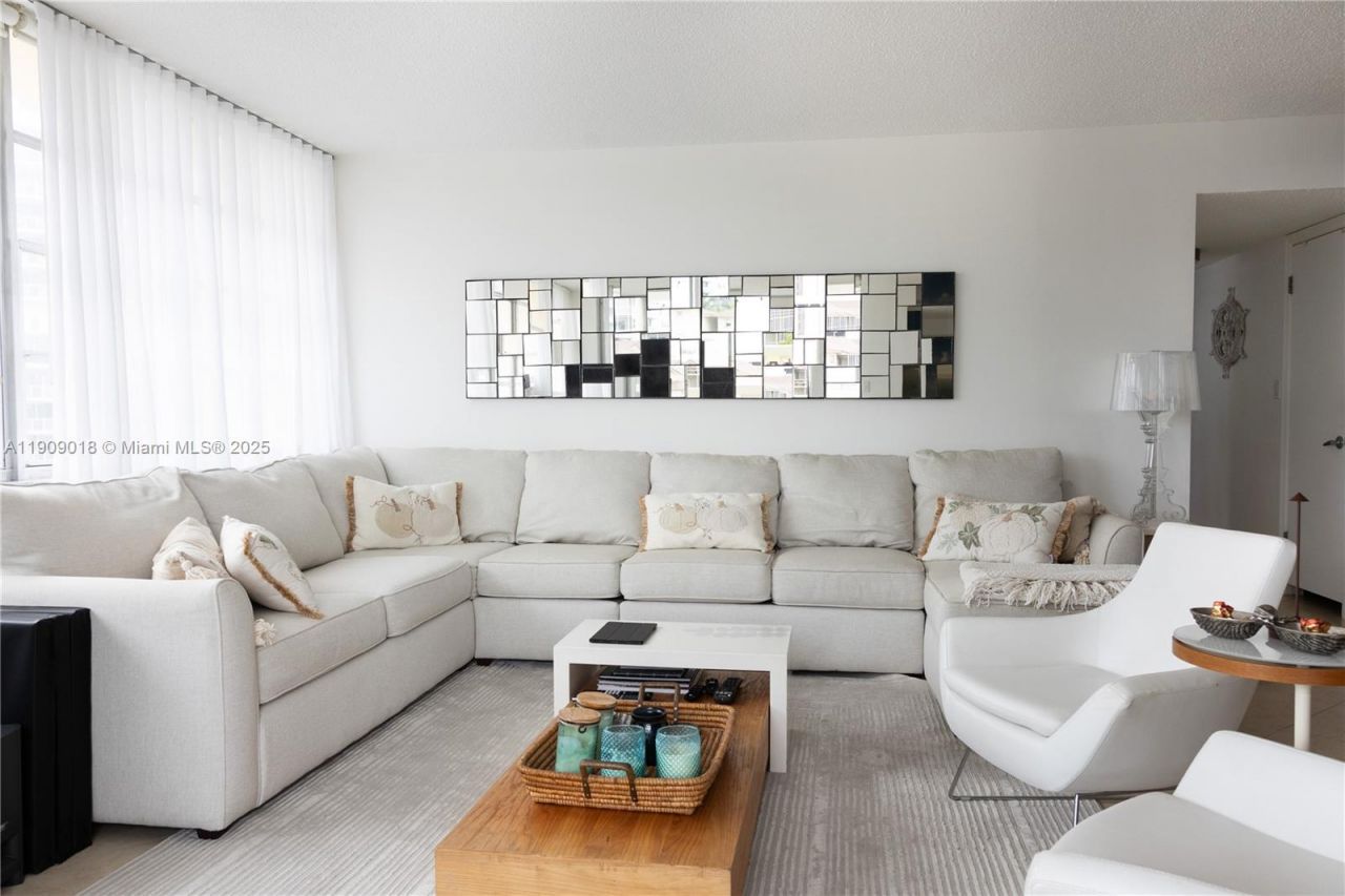 1817 S Ocean Dr, Unit 320, Hallandale Beach, FL 33009 Photo