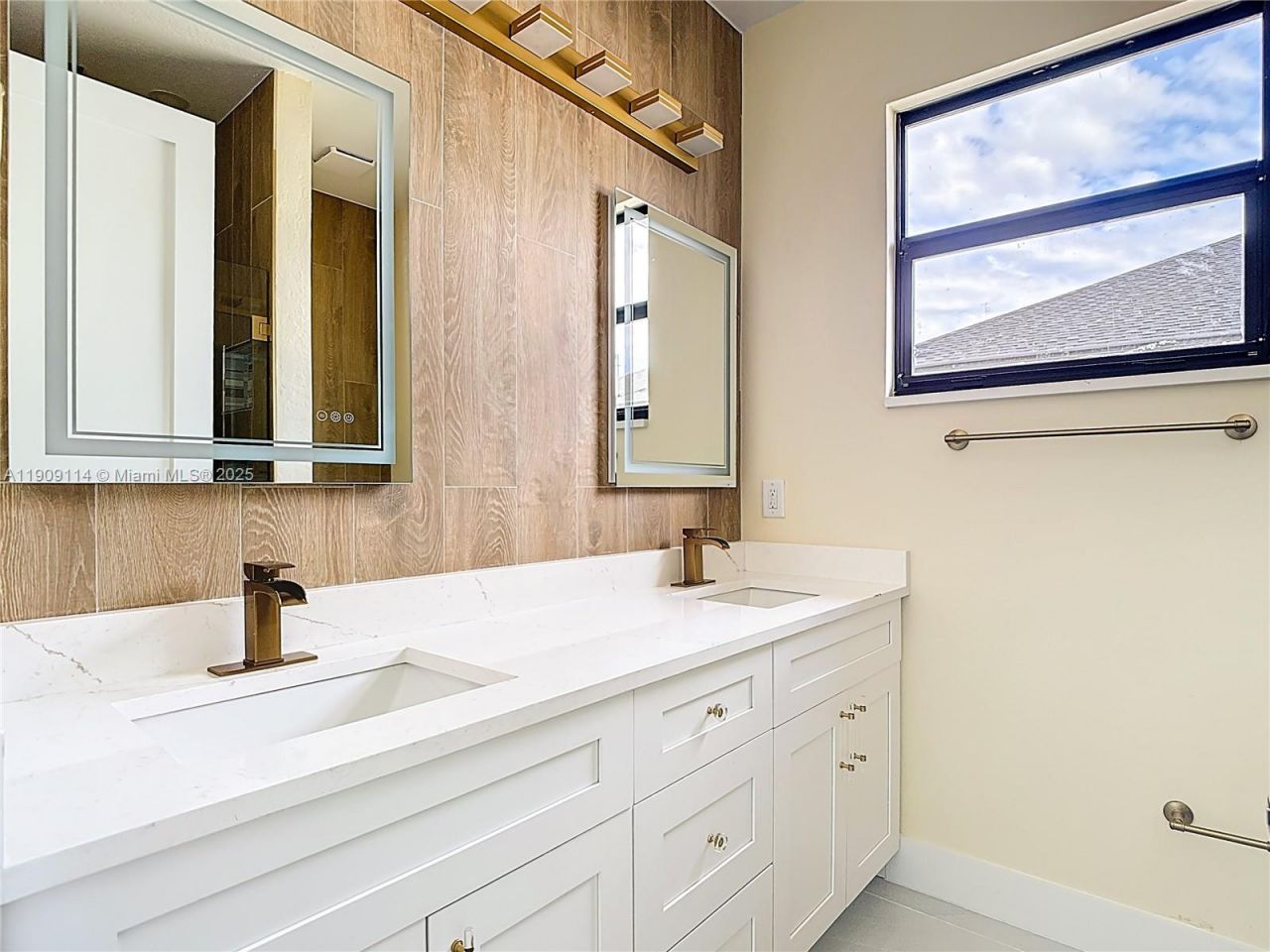 3814 9th St Sw, Lehigh Acres, FL 33976 Photo