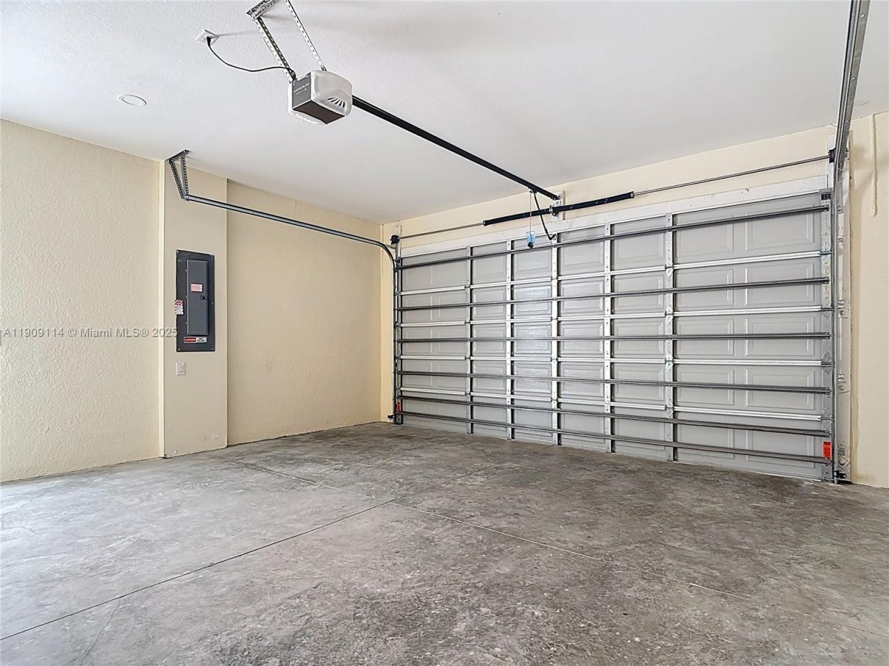 3814 9th St Sw, Lehigh Acres, FL 33976 Photo