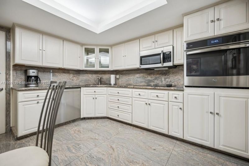 2100 S Ocean Ln, Unit 808, Fort Lauderdale, FL 33316 Photo