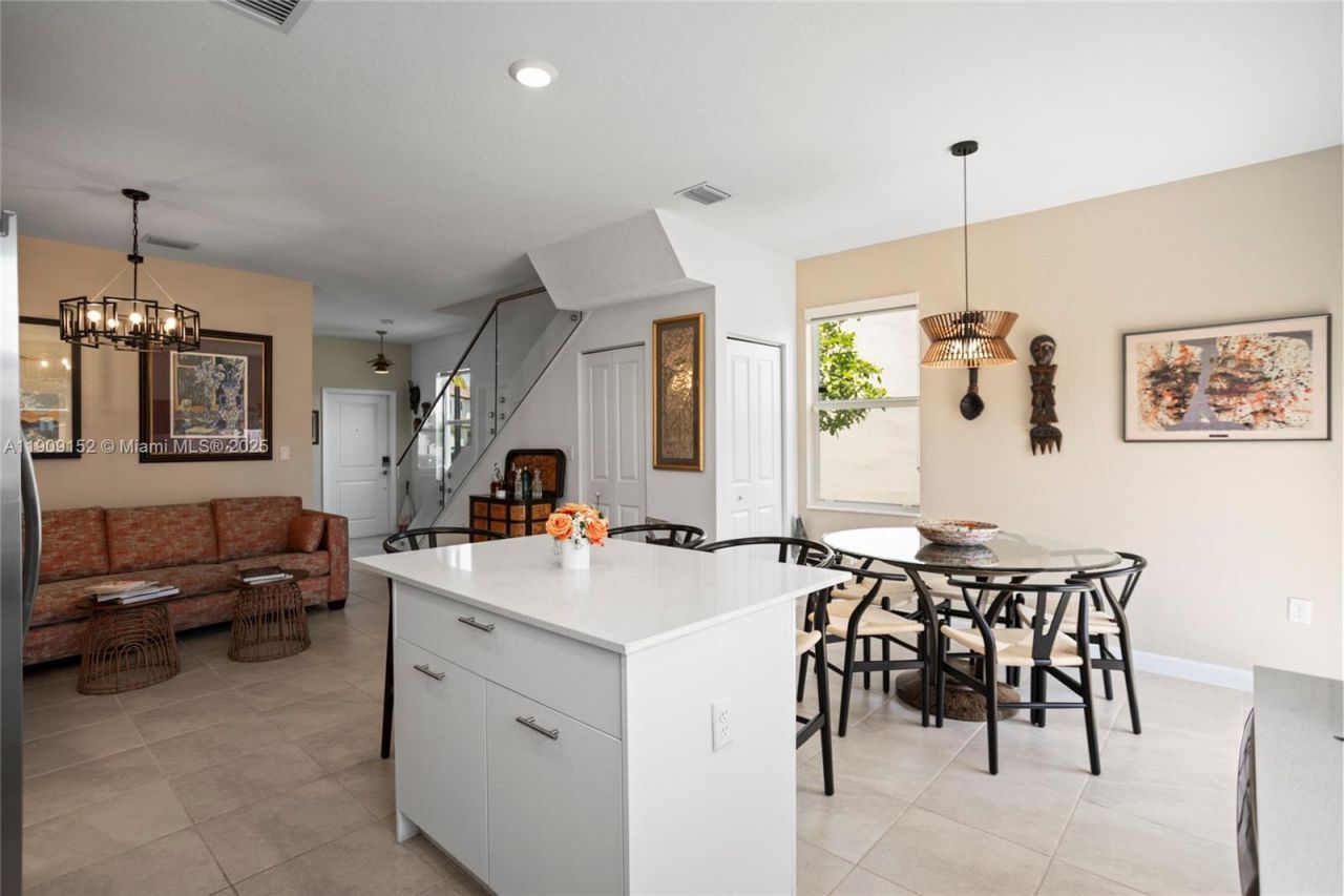 12317 NW 23rd Ct, Miami, FL 33167 Photo