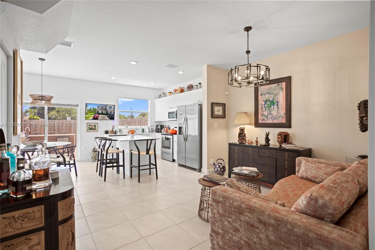 12317 NW 23rd Ct, Miami, FL 33167 Photo