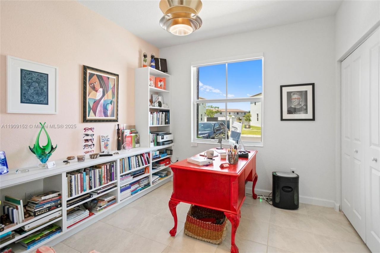 12317 NW 23rd Ct, Miami, FL 33167 Photo