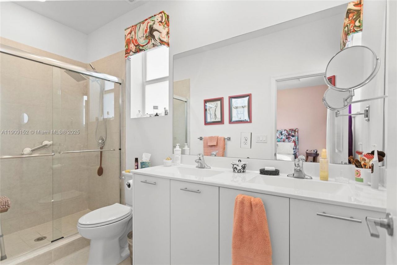 12317 NW 23rd Ct, Miami, FL 33167 Photo