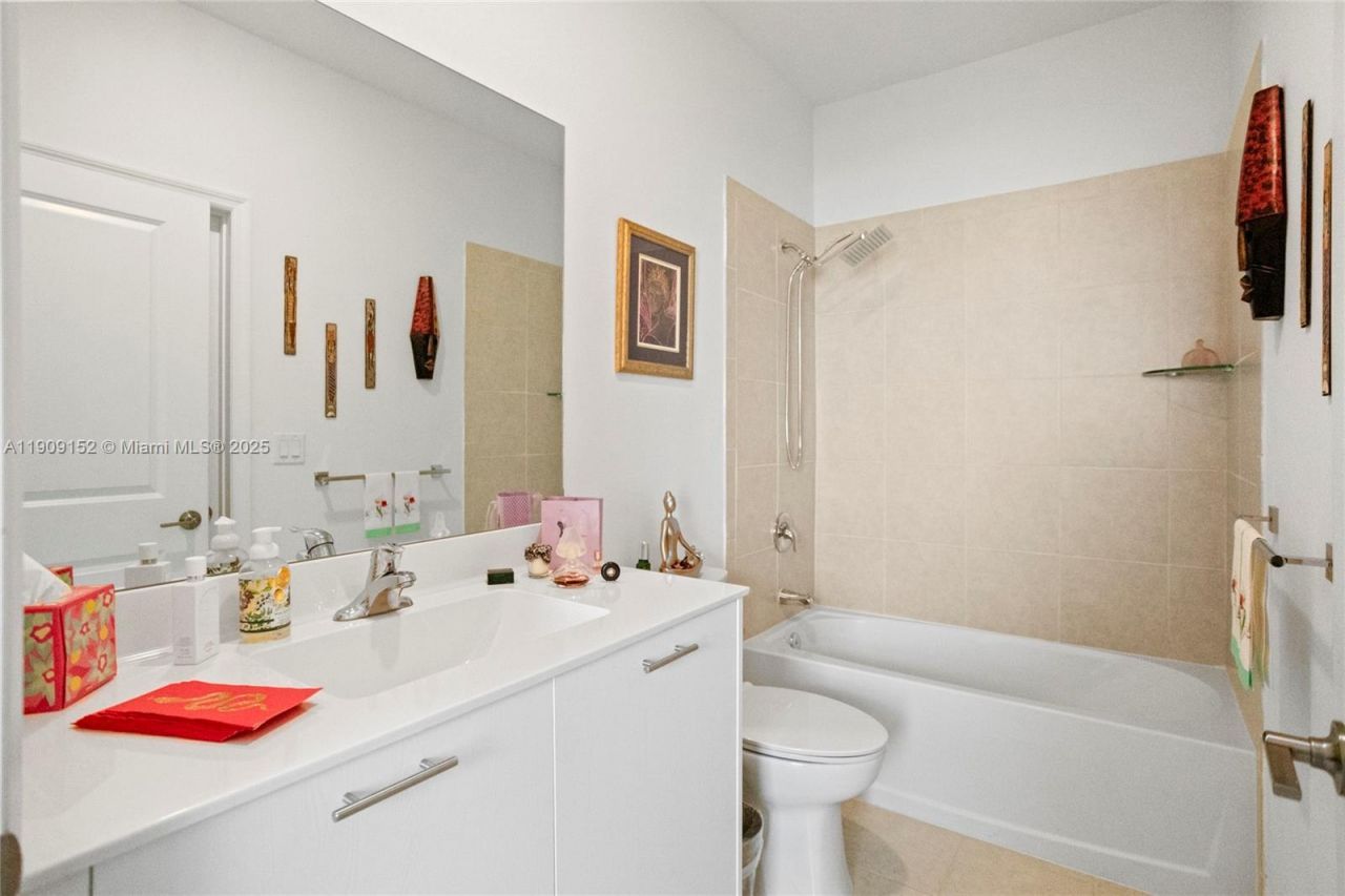 12317 NW 23rd Ct, Miami, FL 33167 Photo