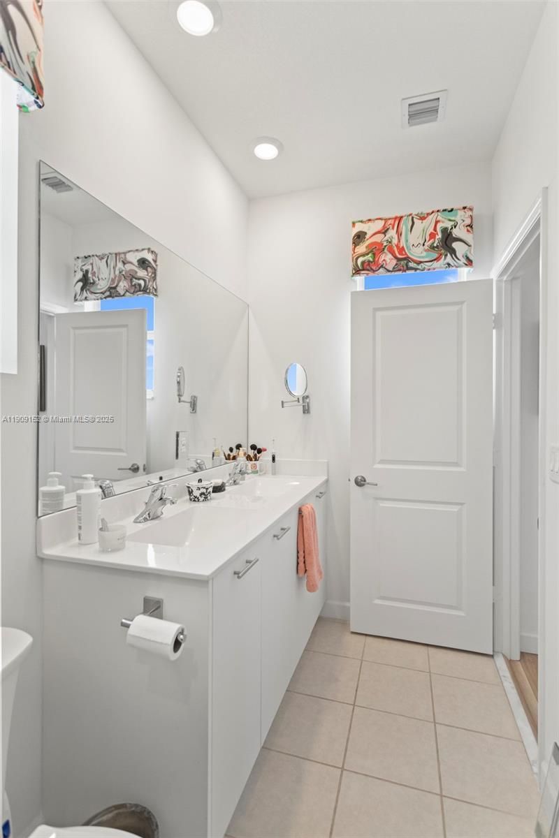 12317 NW 23rd Ct, Miami, FL 33167 Photo