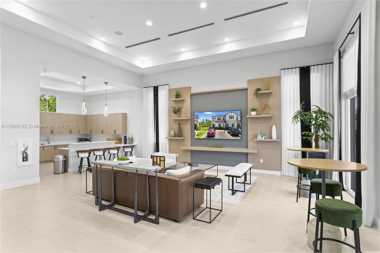 12317 NW 23rd Ct, Miami, FL 33167 Photo