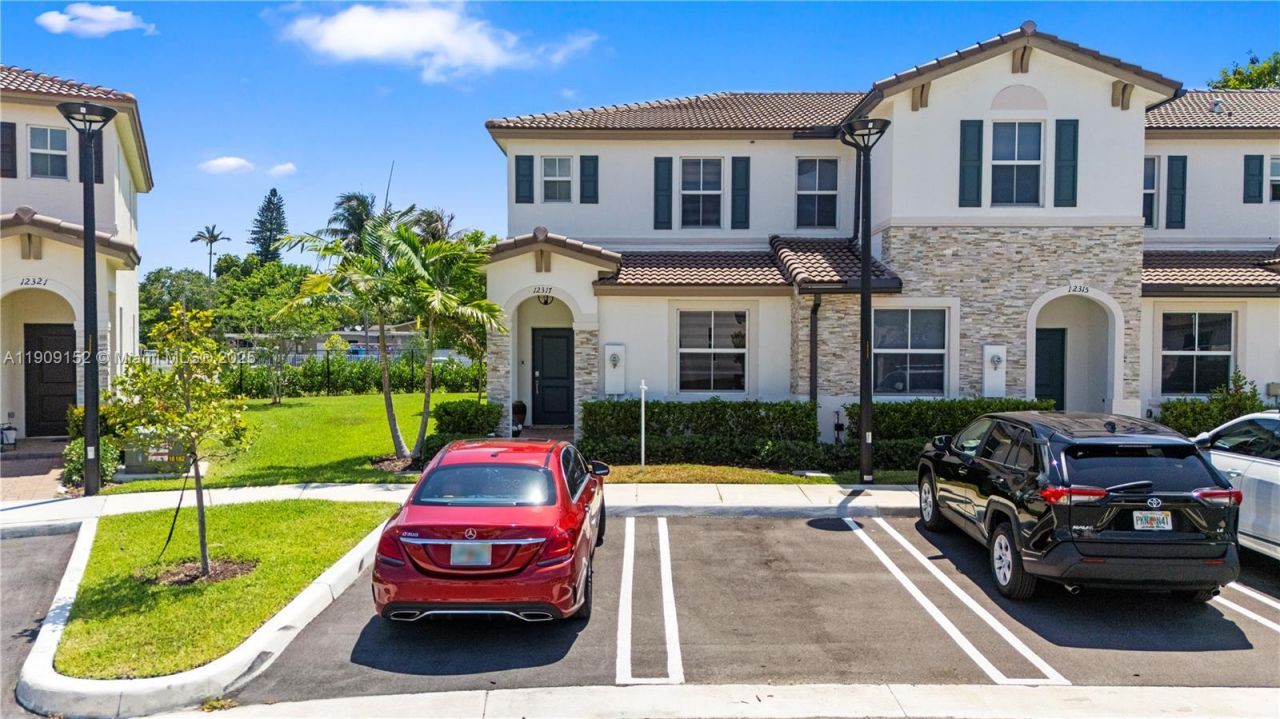 12317 NW 23rd Ct, Miami, FL 33167 Photo