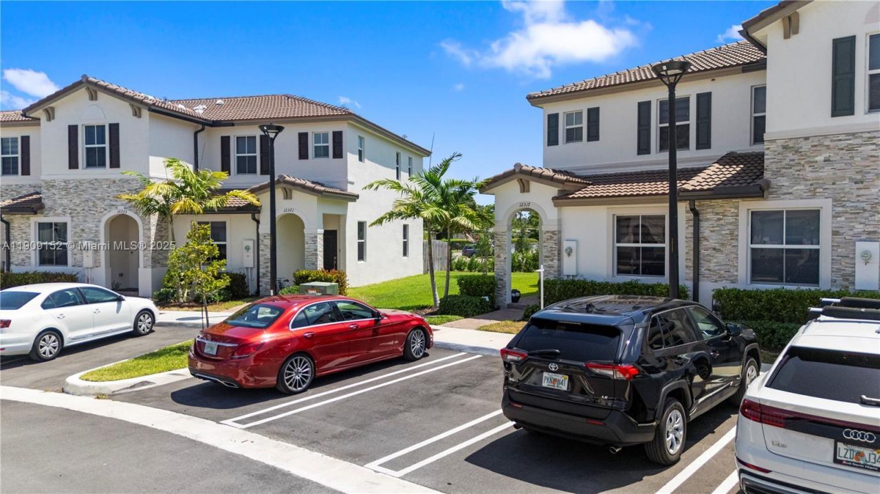 12317 NW 23rd Ct, Miami, FL 33167 Photo