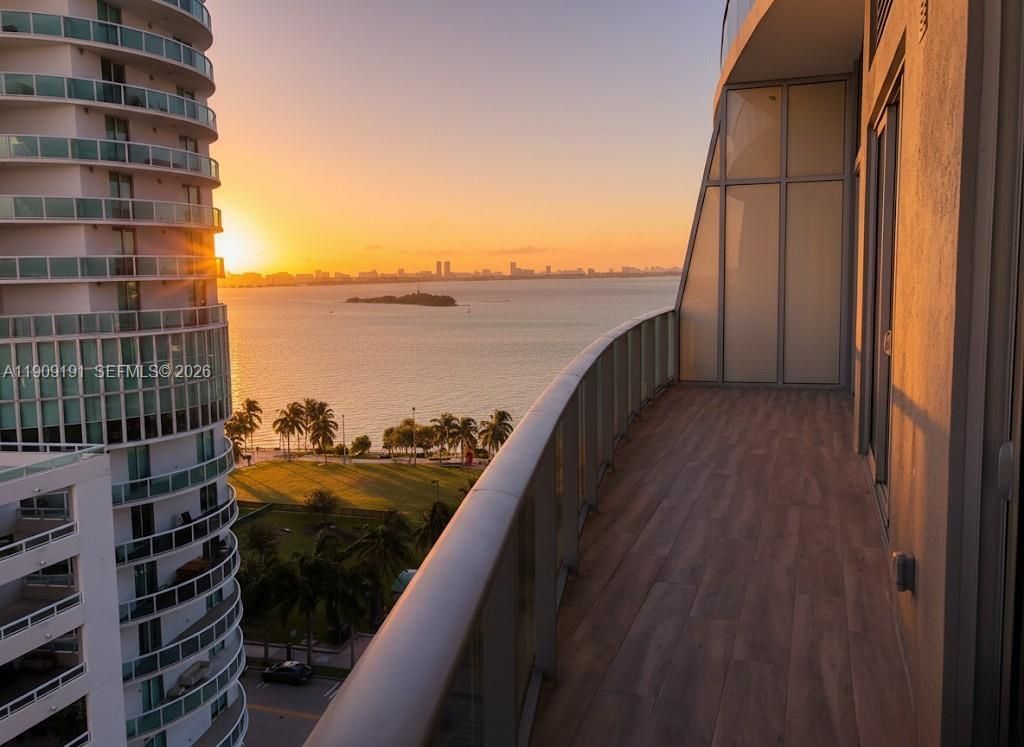 488 NE 18th St, Unit 1209, Miami, FL 33132 Photo