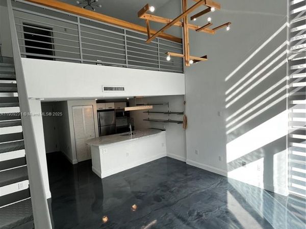 7744 Collins Ave, Unit 17, Miami Beach, FL 33141