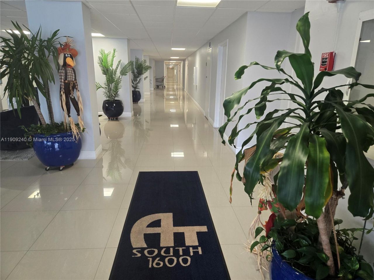 1600 S Ocean Dr, Unit 4I, Hollywood, FL 33019 Photo