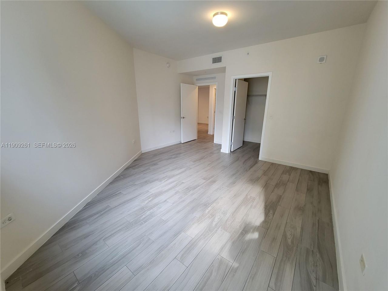 999 SW 1st Ave, Unit 2016, Miami, FL 33130 Photo