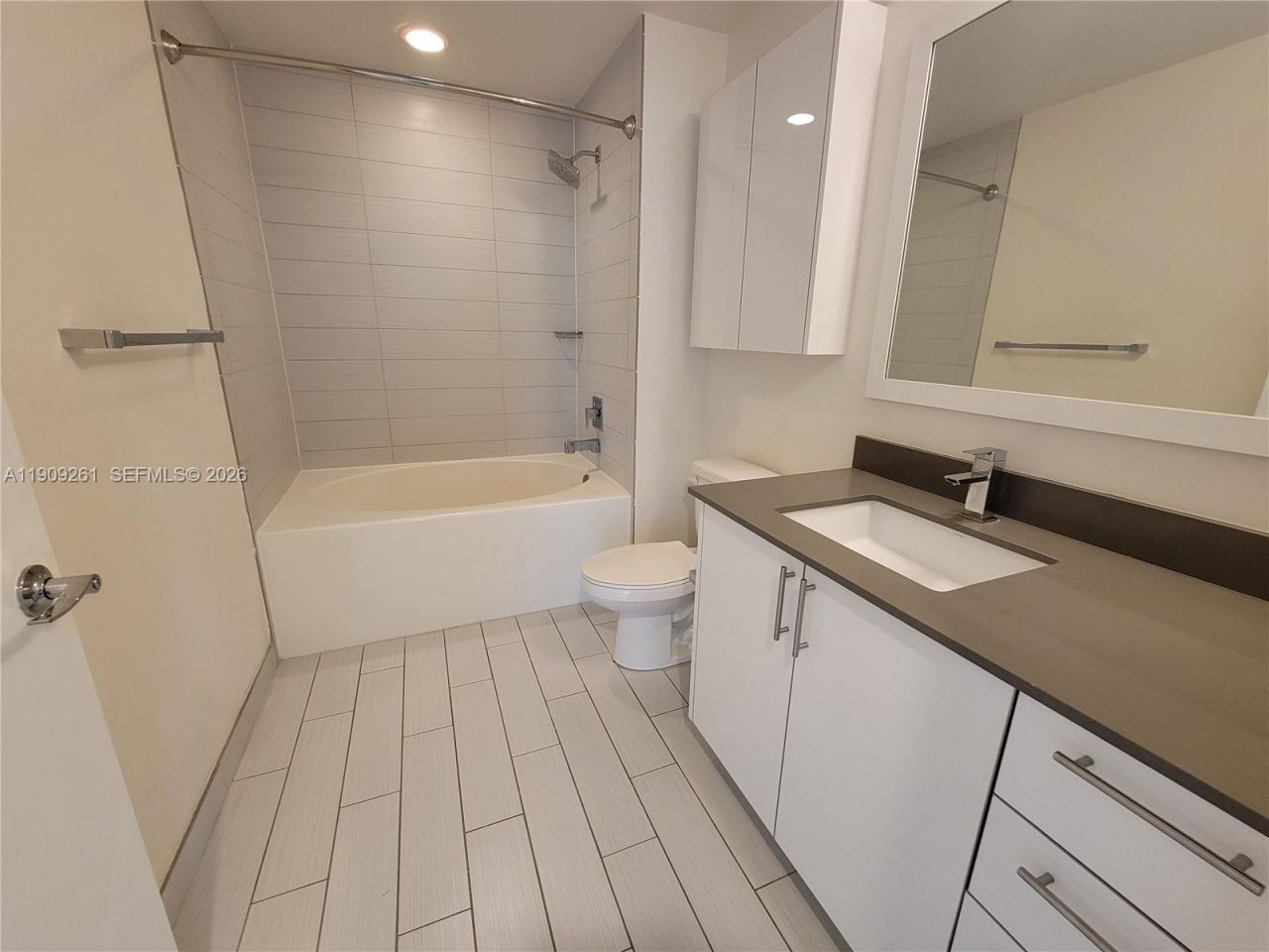 999 SW 1st Ave, Unit 2016, Miami, FL 33130 Photo