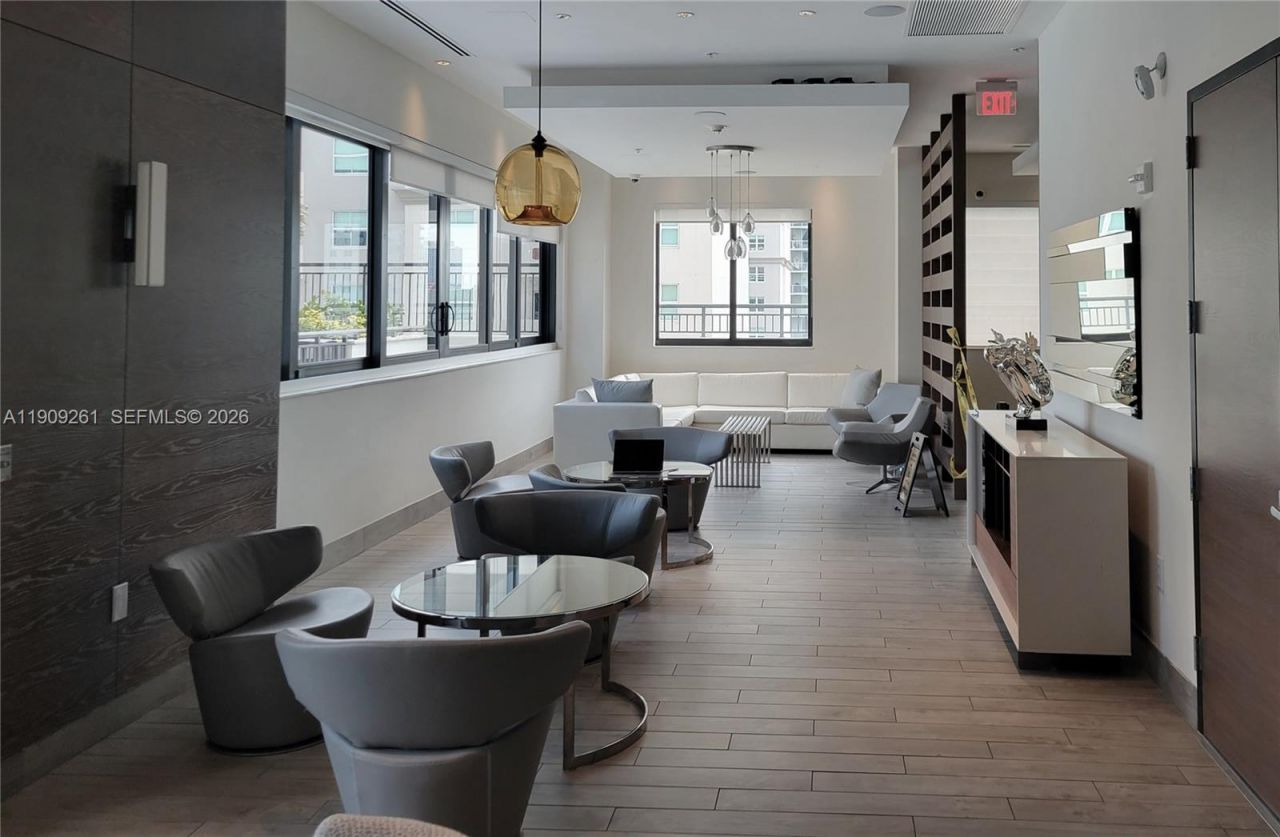 999 SW 1st Ave, Unit 2016, Miami, FL 33130 Photo