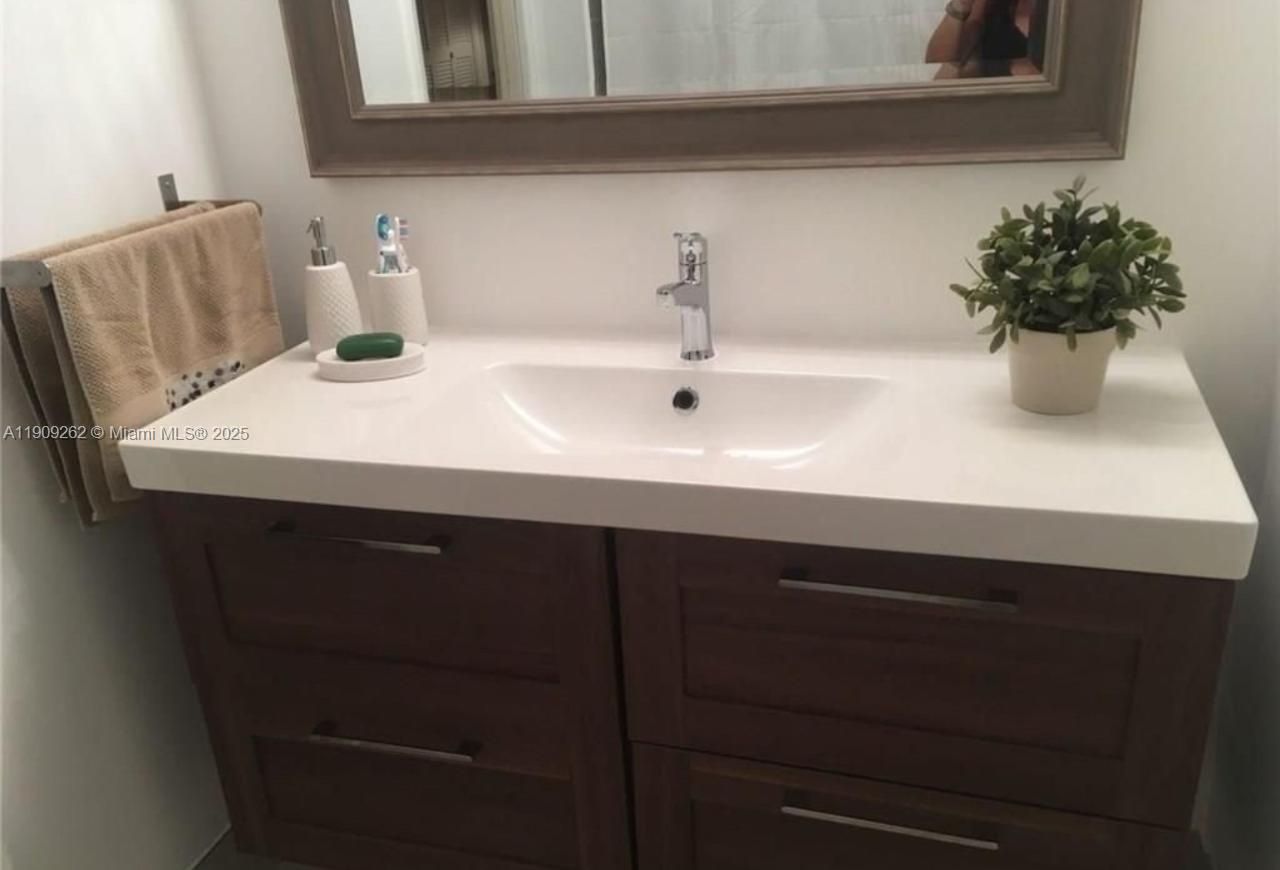 3150 N Palm Aire Dr, Unit 801, Pompano Beach, FL 33069 Photo