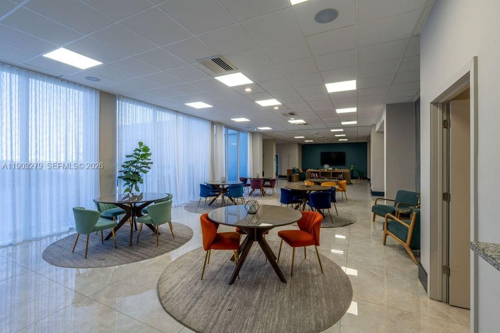 3140 S Ocean Dr, Unit PH7, Hallandale Beach, FL 33009 Photo