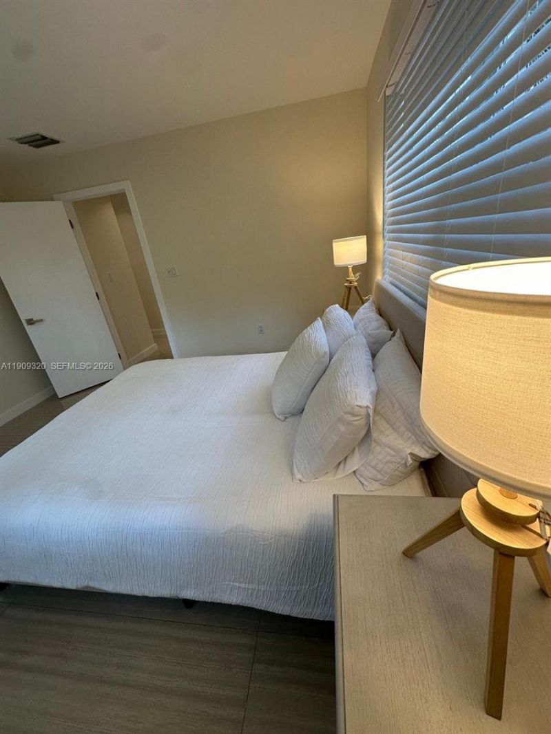 9464 Abbott Ave, Surfside, FL 33154 Photo