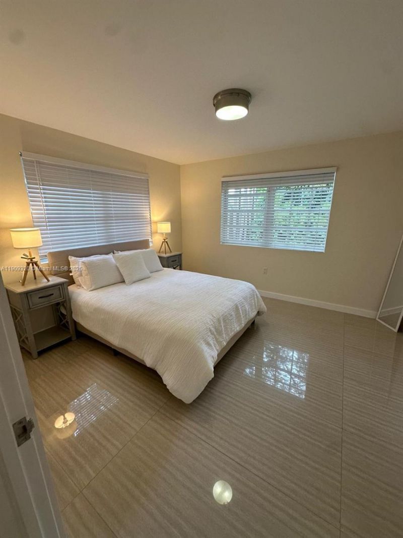 9464 Abbott Ave, Surfside, FL 33154 Photo